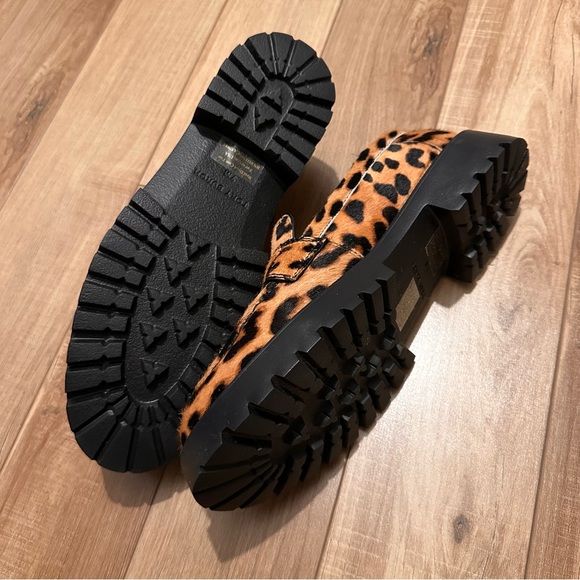Tory Burch leopard print classic lug loafer - Picture 6 of 7